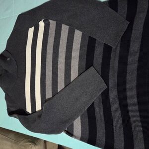 Men's Striped Gray Sweater